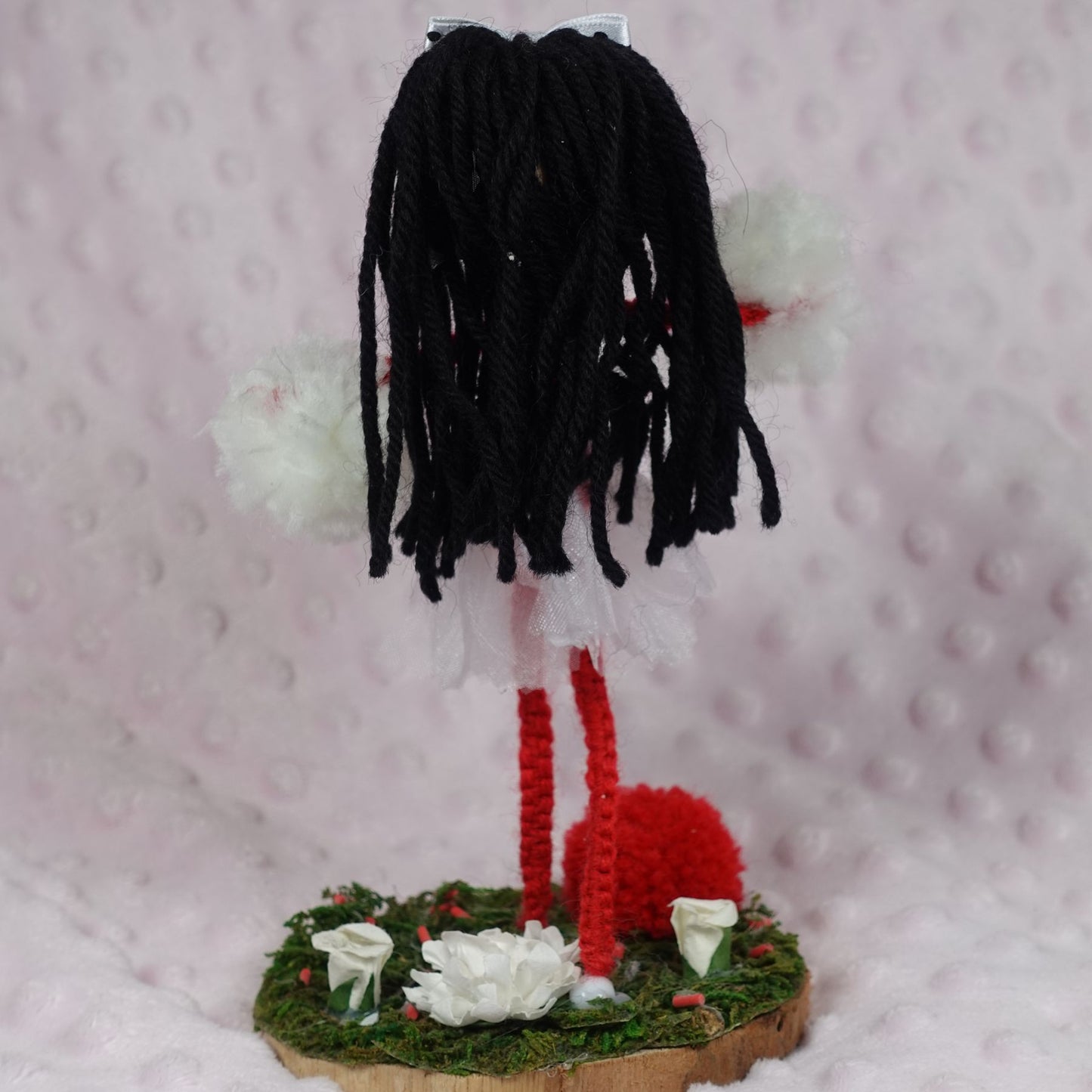 Mila la pom pom girl brune